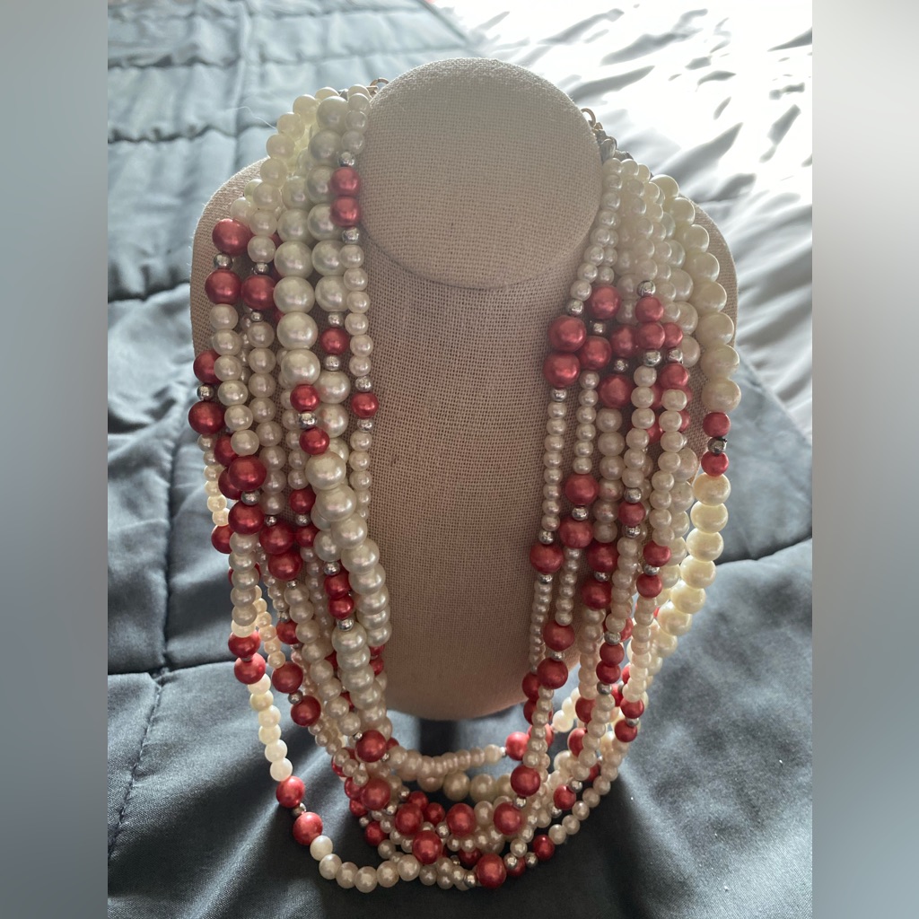 Peaches & Cream Pearl Necklace